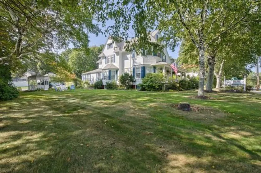 Atlantic Birches Inn - Image 1