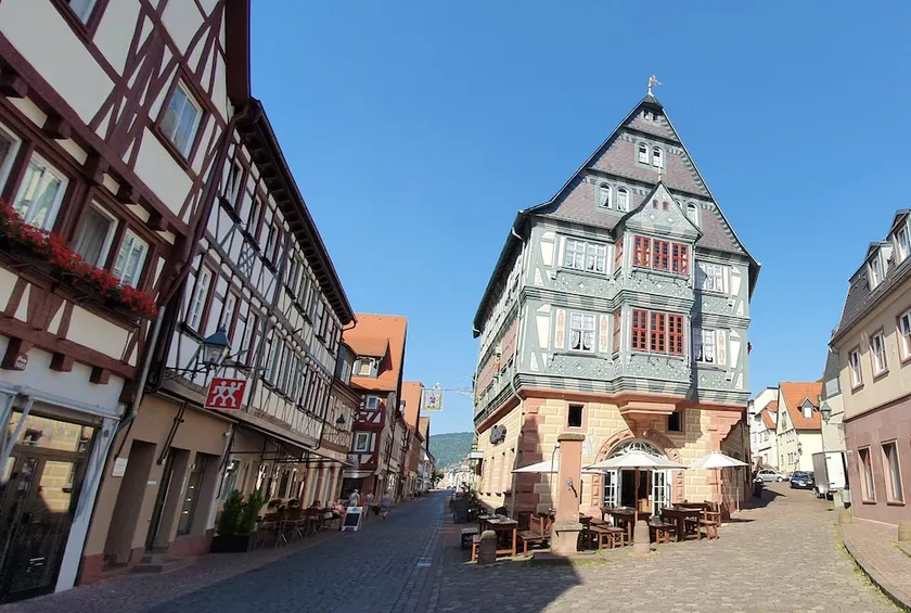 Hotel Zum Riesen Miltenberg - Image 1