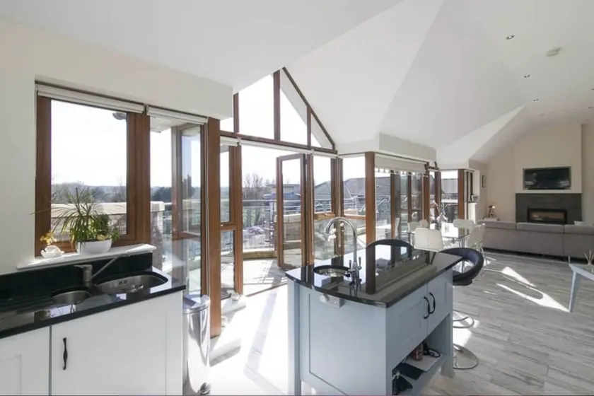 Penthouse Belfast - Image 1