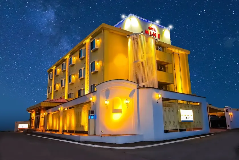 Hotel Mine (Love Hotel) - Image 1