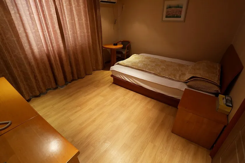 Sokcho Sumisan - Image 1