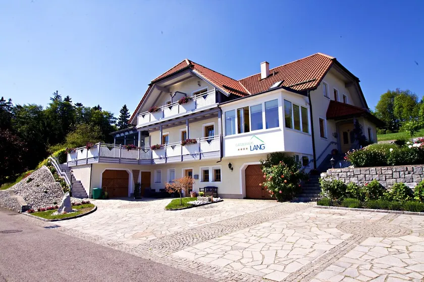 Gästehaus Pension Lang - Image 1