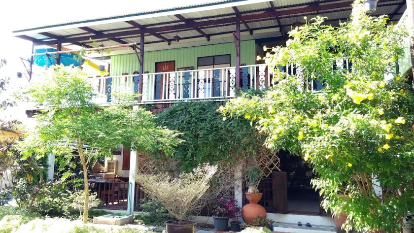 Ayutthaya Antique Homestay - Image 1