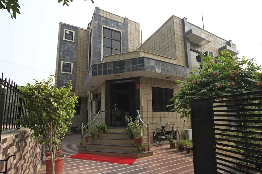 Asian Hospitality 1 By OYO Rooms - Image 1