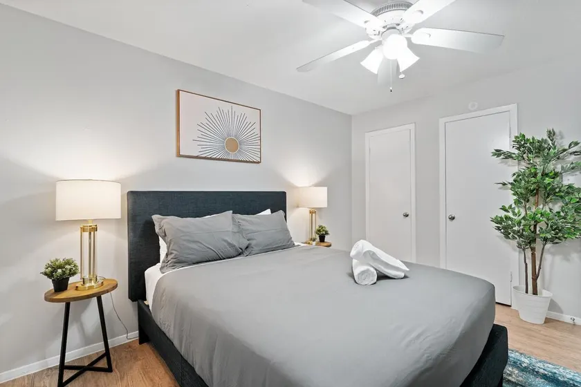 Stylish 2BR Near UT Highland Evonify - Image 1