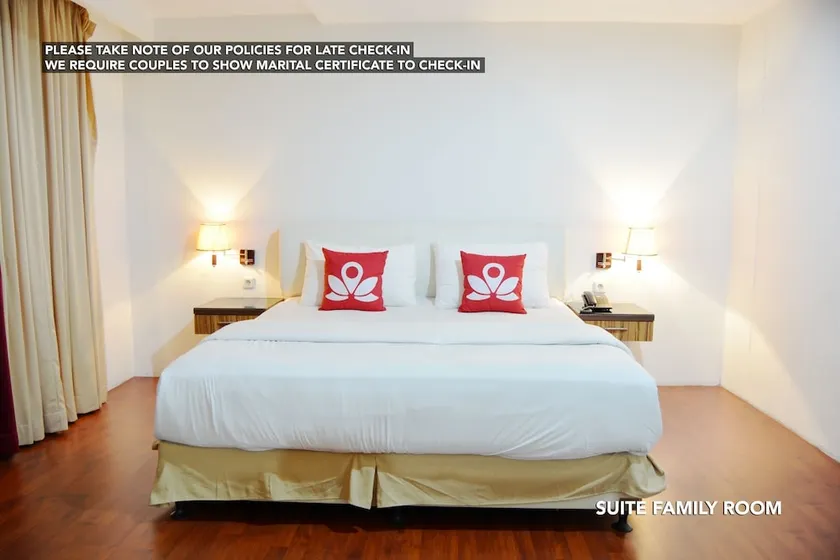 ZEN Rooms Kasira Bintaro Sektor 7 - Image 1
