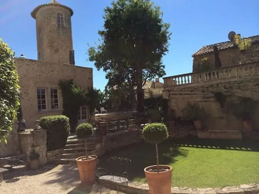 Chateau de Goult - Image 1