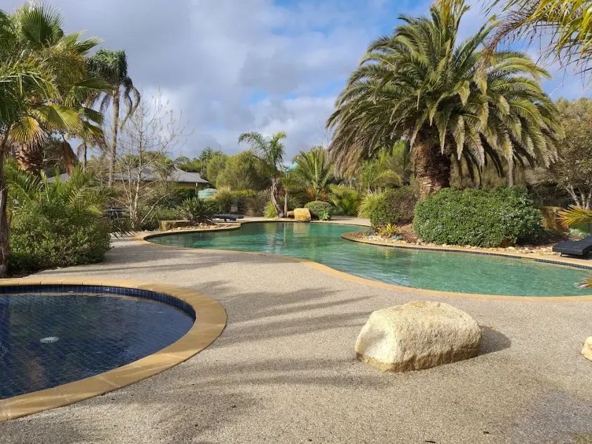 Island Cove Villas - Image 1