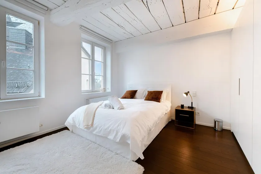 2BR Open Space Apt - City Center Gem - Image 1