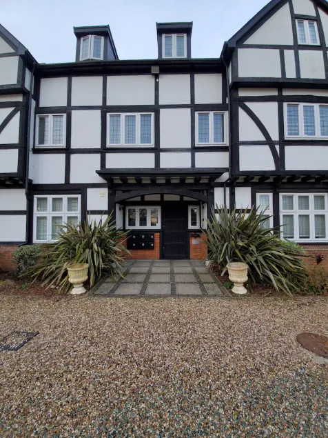 Purdis Farm - Flat 4 - Image 1