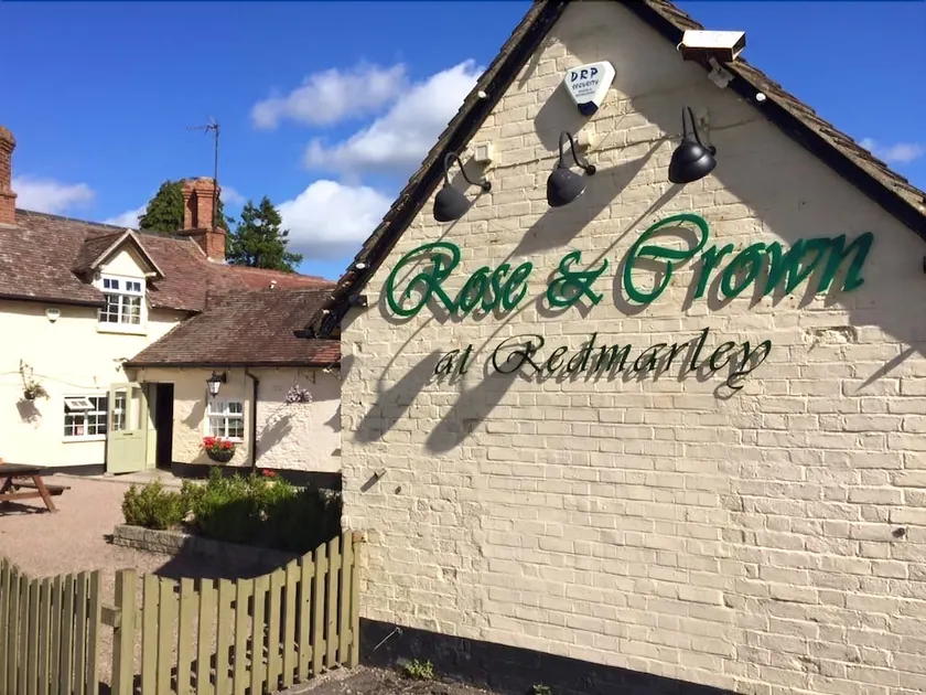 The Rose & Crown - Image 1
