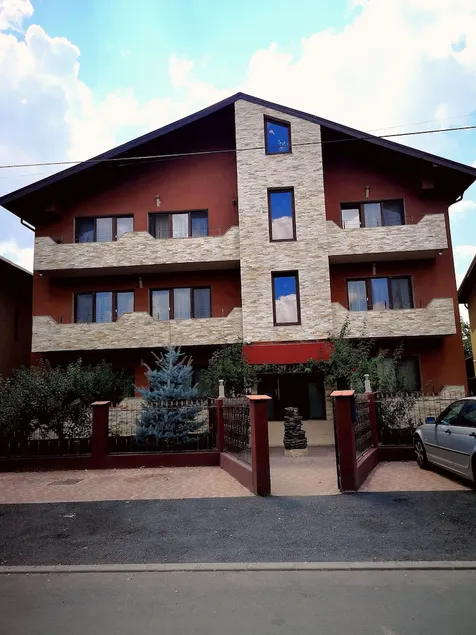 Casa Bella Apartments - Image 1