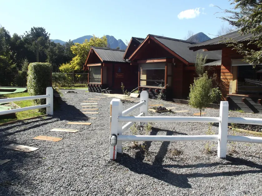 Hotel Borde Estero Pucon - Image 1