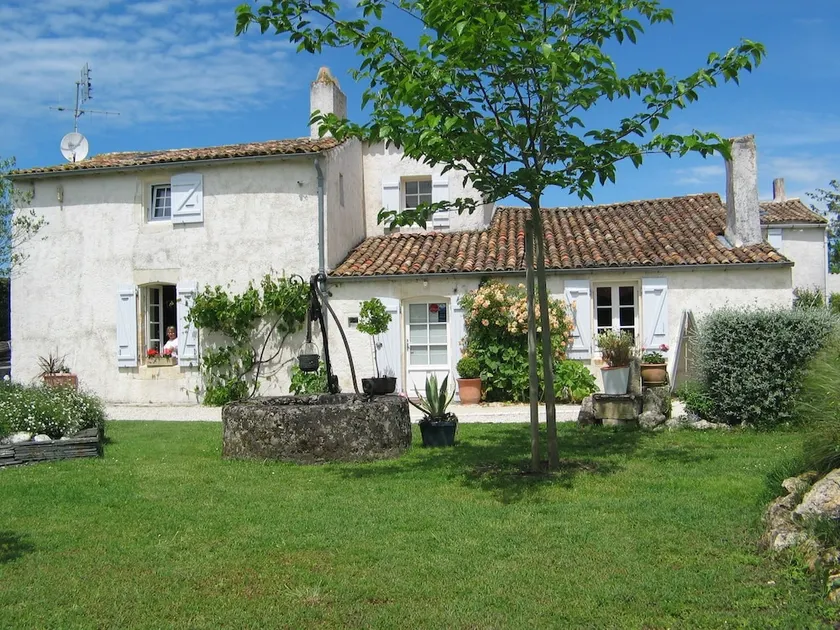 Le Logis Du Port Paradis - Image 1