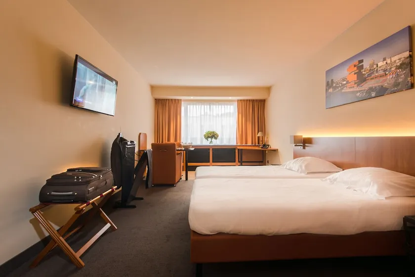 Arass Hotel - Image 1