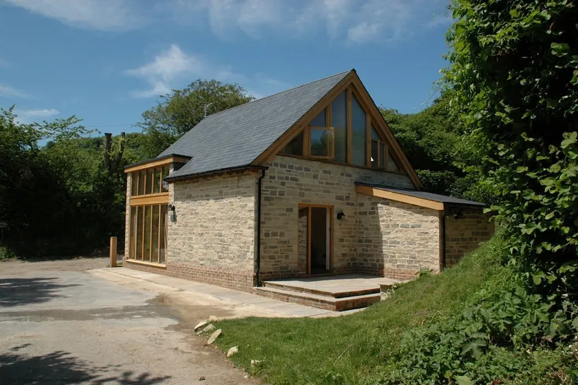 Poet's Barn - Image 1