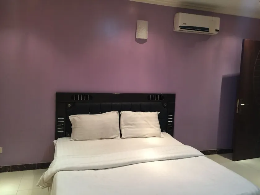 Al Raha Garden Furnished Apartments 3 - Image 1
