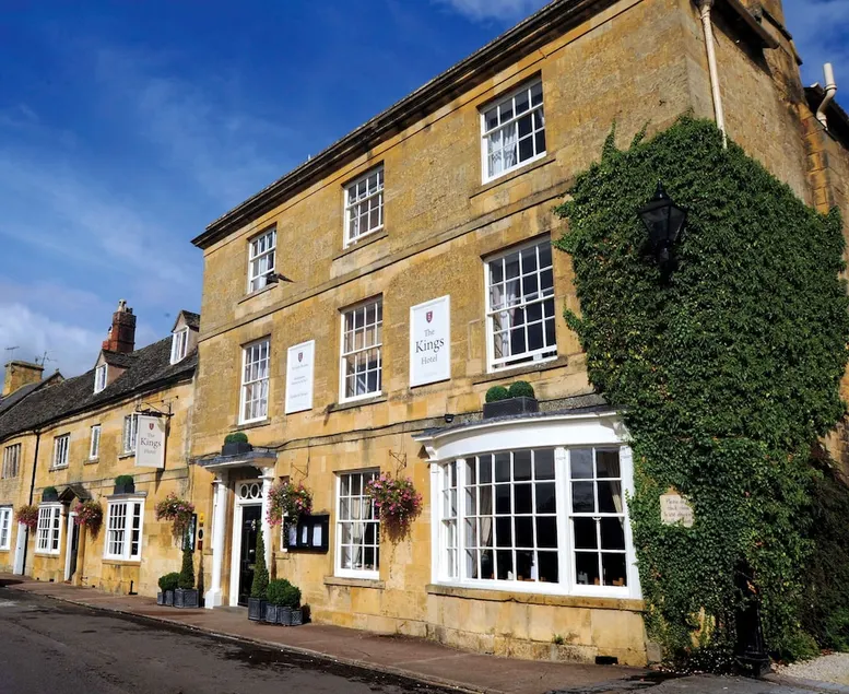 The Kings Hotel - Image 1