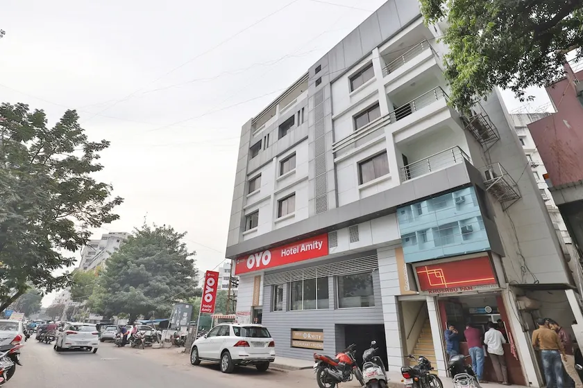 Hotel Amity By OYO Rooms - Image 1