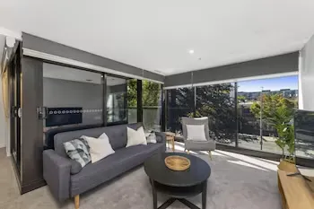 Accommodate Canberra Midnight Apartments - Image 1