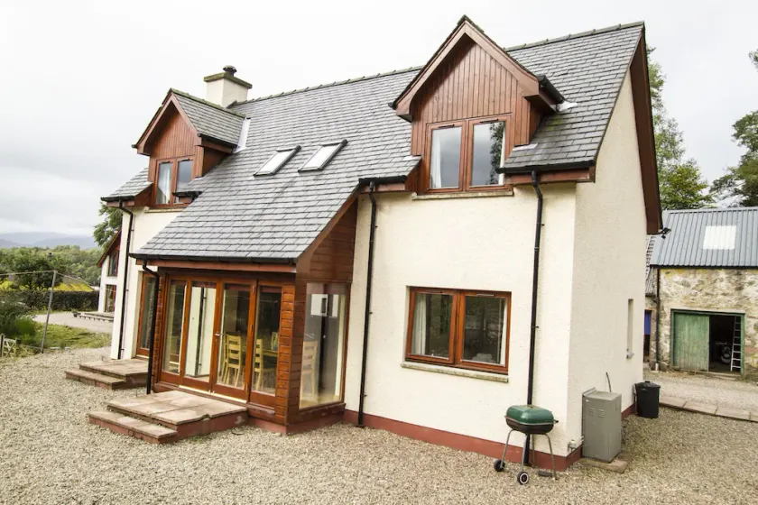 Torcastle House Bed and Breakfast - Image 1