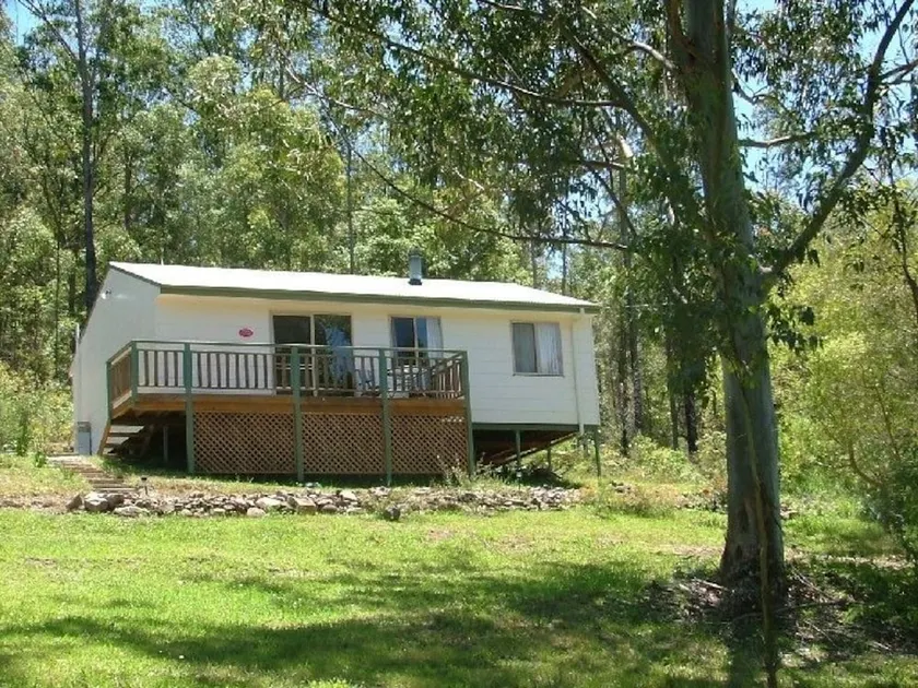 Peacehaven Country Cottages & Farmstay - Image 1