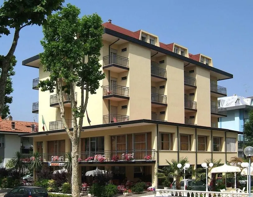 Hotel Devon - Image 1