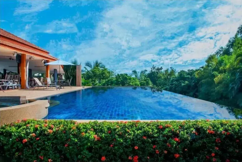 LPC Holiday Villa - Image 1