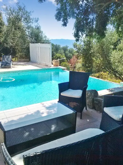 Villa With 4 Bedrooms in Figari, With Wonderful sea View, Private Pool, Furnished Garden - 6 km From the Beach - Image 1
