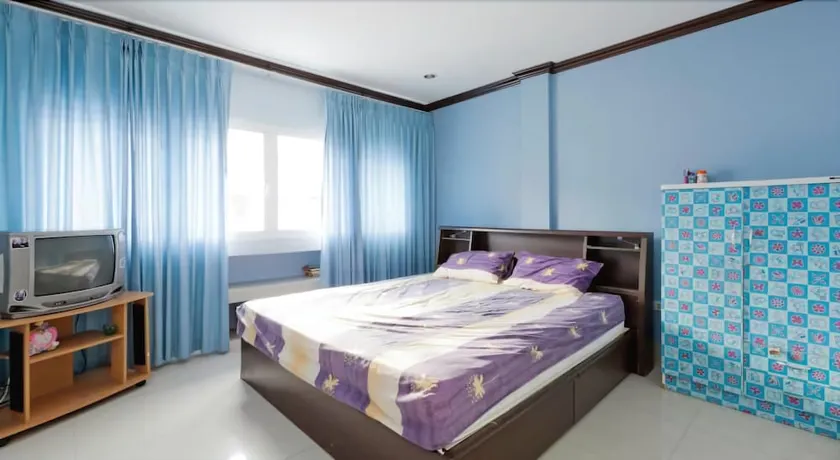 New Era Guesthouse - Image 1