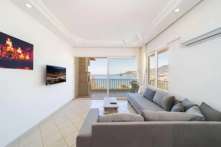 Flat With Sea Nature View and Balcony in Alanya - Image 1