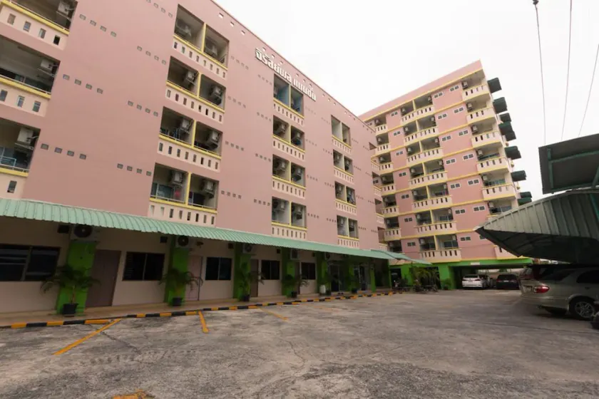 Jiruspon Mansion - Image 1
