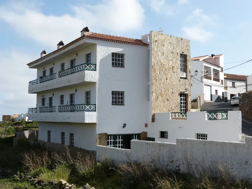 Apartamentos Suncanarias Vilaflor - Image 1