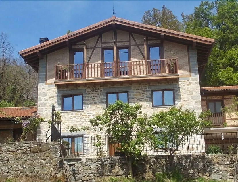 Apartamentos Rurales Casa Lafuente - Image 1