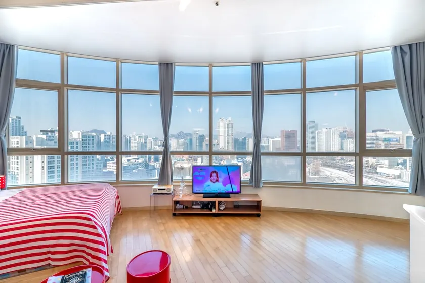J LOFT SEOUL STATION - Image 1