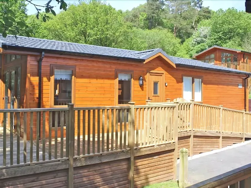 Bluebell Lodge - Image 1