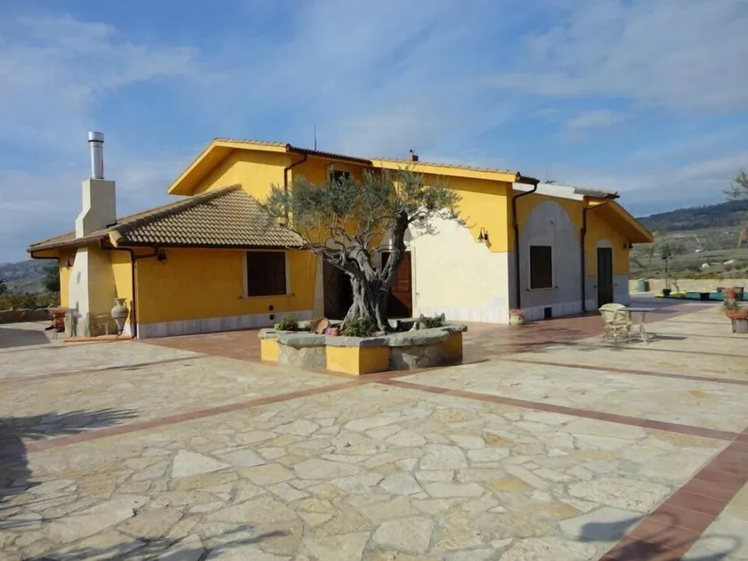 Agriturismo Tenuta San Giovanni Casale Leto - Image 1