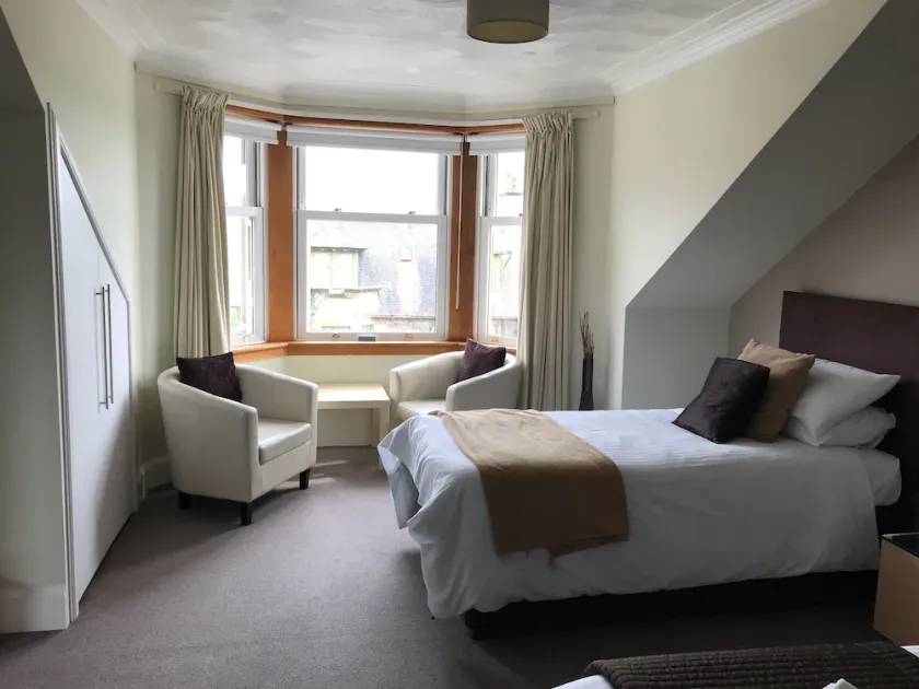 No 2 Troon Road Bed & Breakfast - Image 1