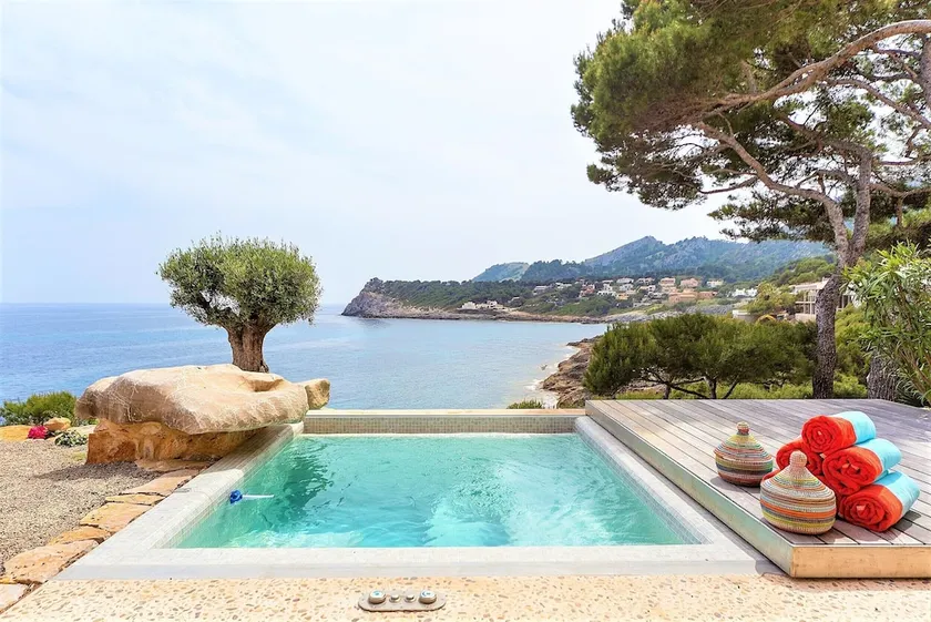 Mallorca front line property direct access to sea - Image 1