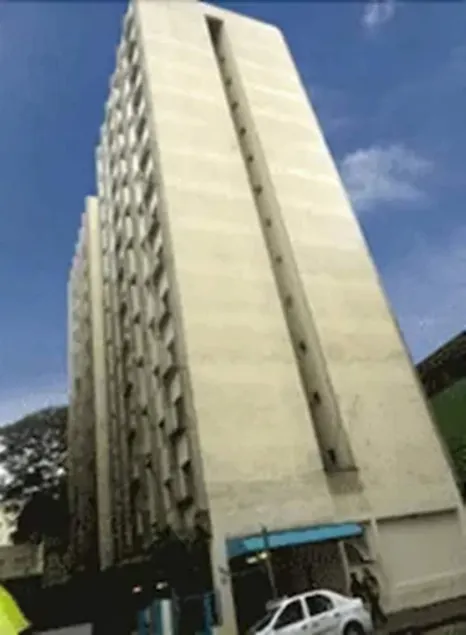 Central Plaza Flat - Image 1