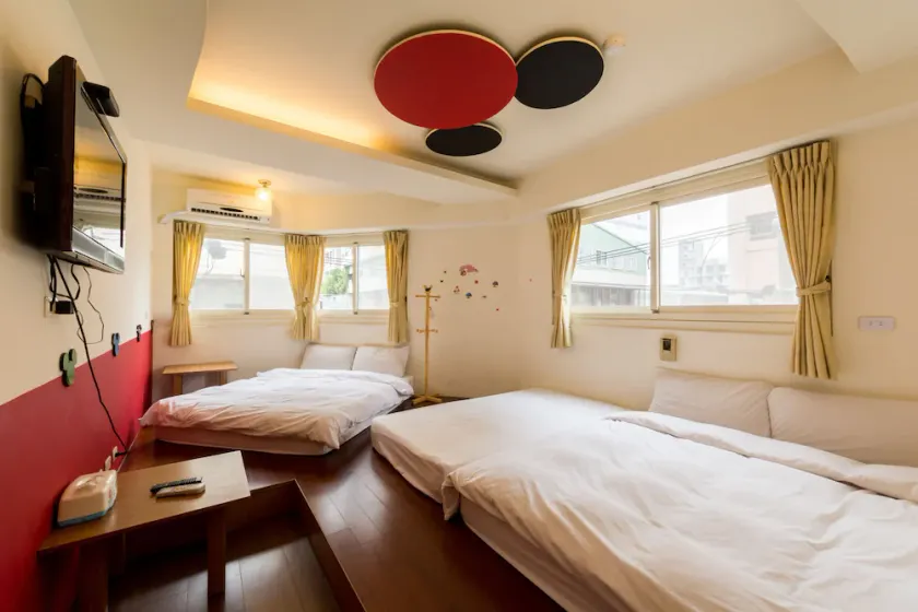 Fengchia Europe 3 - Image 1