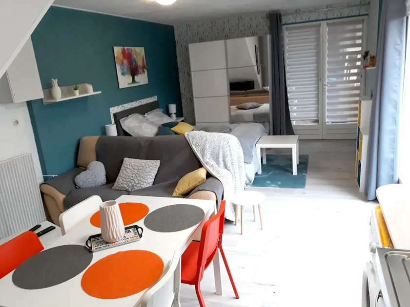 Studio in Saint-apollinaire, With Shared Pool, Enclosed Garden and Wifi - Image 1