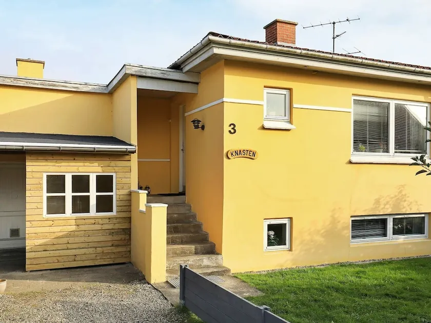 Vibrant Holiday Home in Syddanmark Near the Sea - Image 1