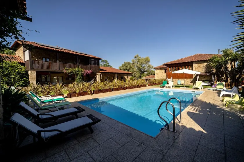 Villa com Piscina Braga by Izibookings - Image 1