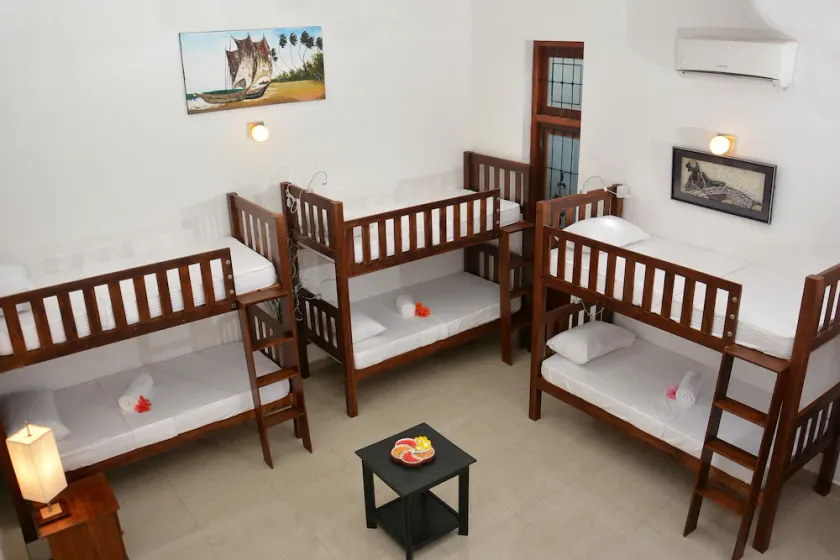 Colombo Mount Beach Hostel - Image 1