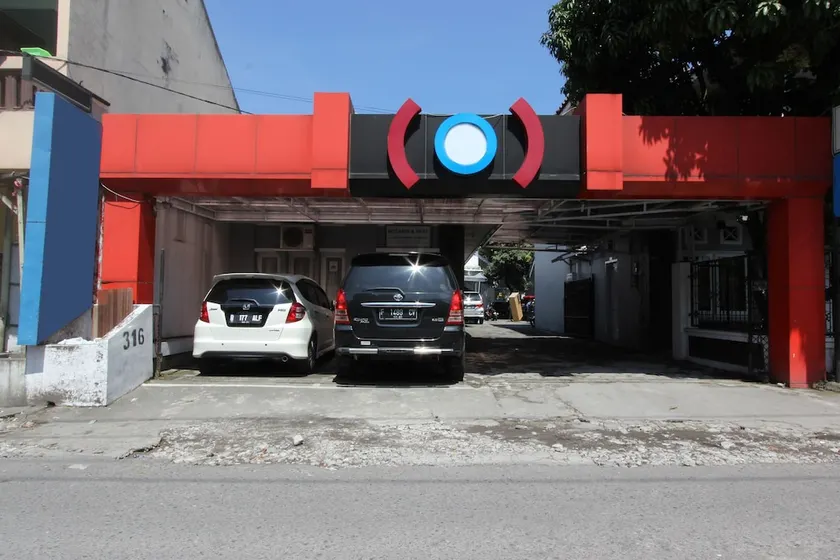 RedDoorz near Gejayan - Image 1