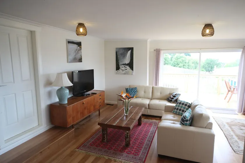 Seaview House - Image 1