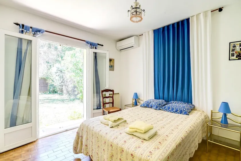 Villa de 3 chambres avec piscine privee jacuzzi et jardin amenage a Oppede - Image 1