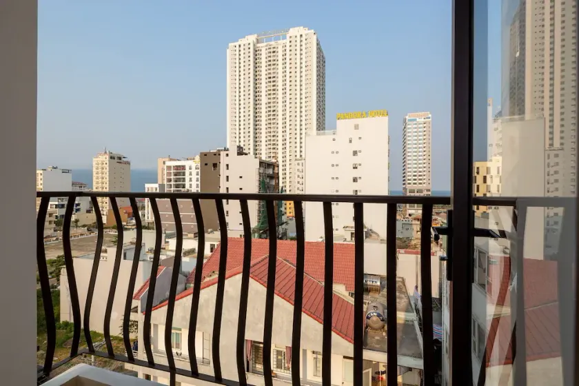 Triple Apartment & Hotel - Image 1