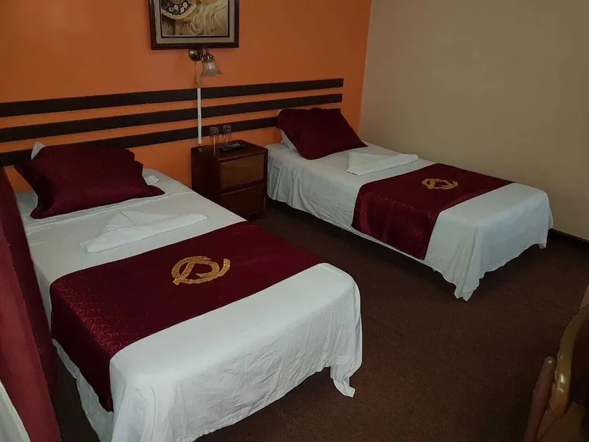 Hotel y Cabinas el Suen - Image 1